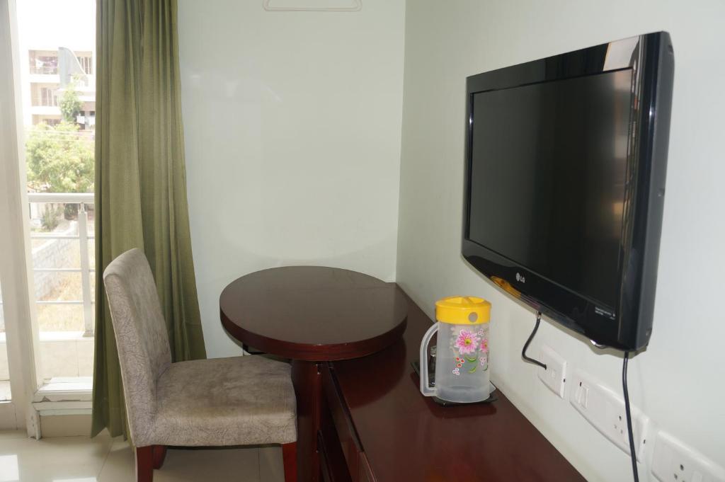 Lotels Hotel Chennai Room photo