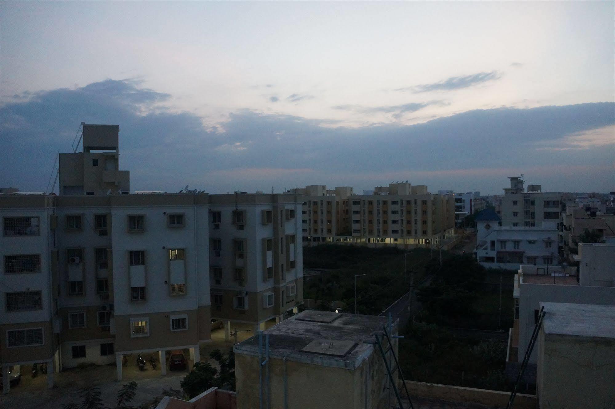 Lotels Hotel Chennai Exterior photo